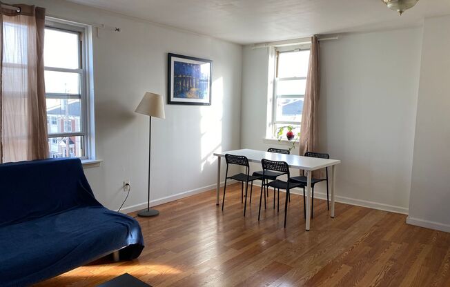 2 beds, 1 bath, $1,540, Unit 648 N 33rd St B - Whole Unit