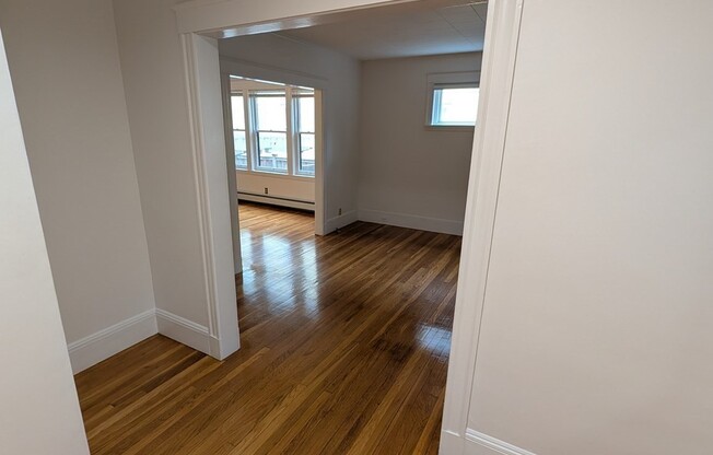 33 7 PNES AVE