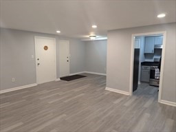 2 beds, 1 bath, 894 sqft, $1,900, Unit 1