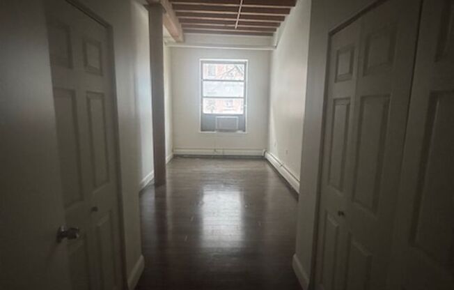 1 bed, 1 bath, 805 sqft, $1,655, Unit C-108