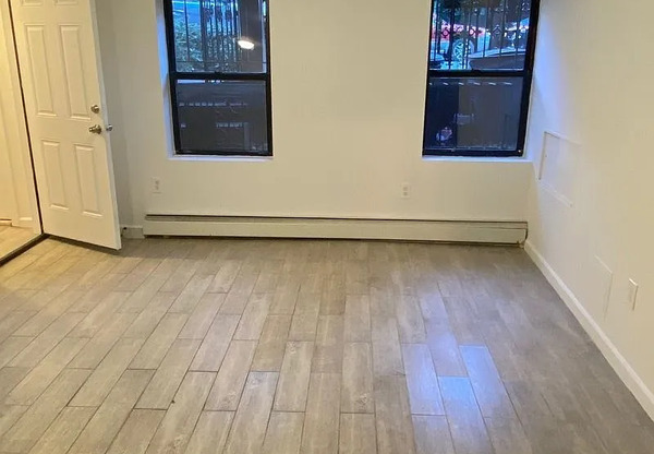 17 IRVING PL