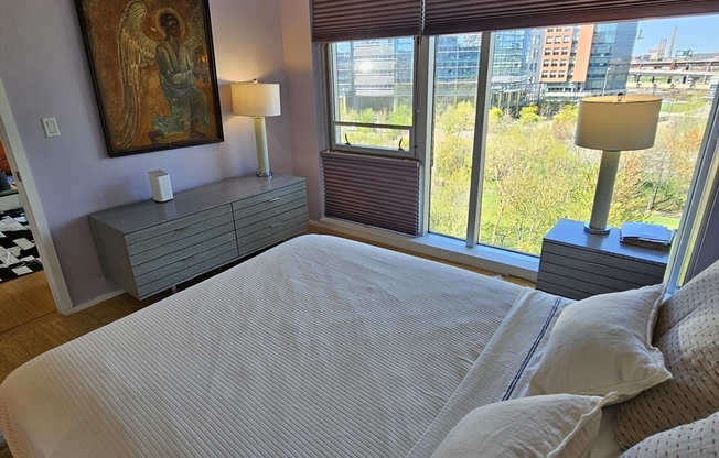1 bed, 1 bath, 747 sqft, $3,450, Unit 707T