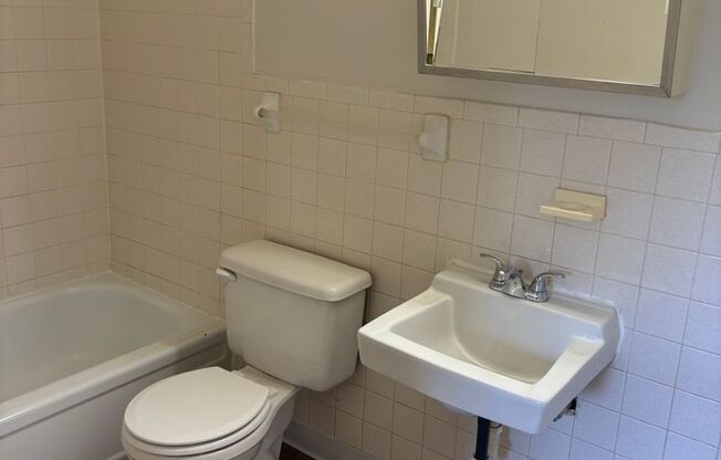 Pine Manor Apartments