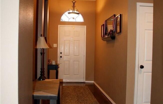 Beautiful 1 story, open floor plan with 4 Bedroom and 2 bath in Bozman Farm