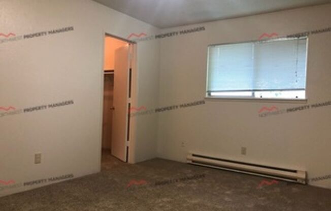 1 bed, 1 bath, 640 sqft, $1,140, Unit #36