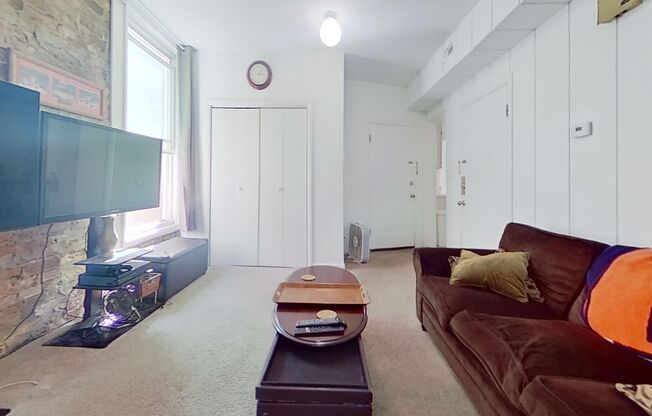 2224 Seminary