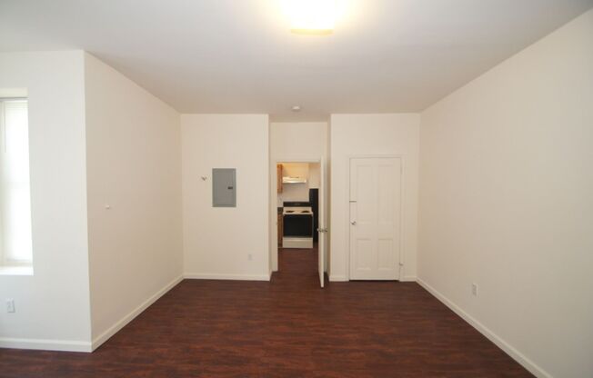 Chelten Ave 710 E