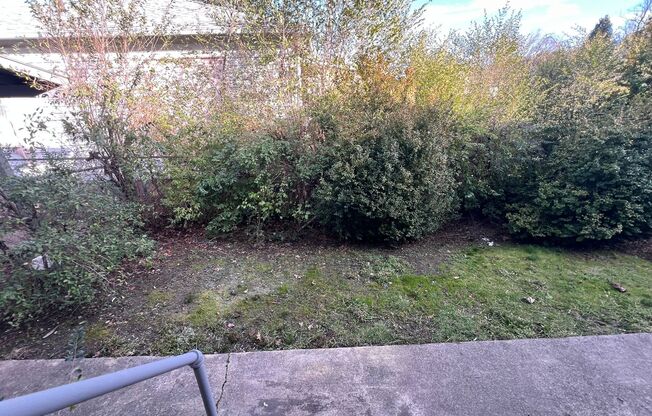 4268-3t - 465/467 NE Baker