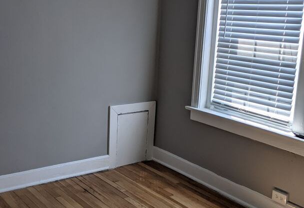 1 bed, 1 bath, 1,050 sqft, $1,195, Unit 131-133 East 46th St - 6