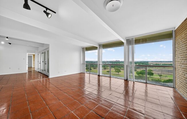 Four Oaks Apartments