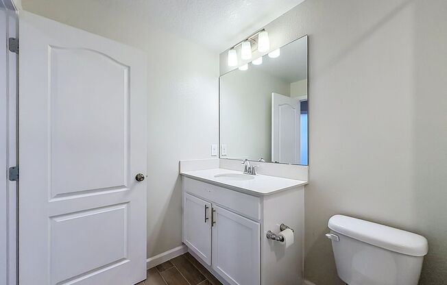3 beds, 2.5 baths, $2,250