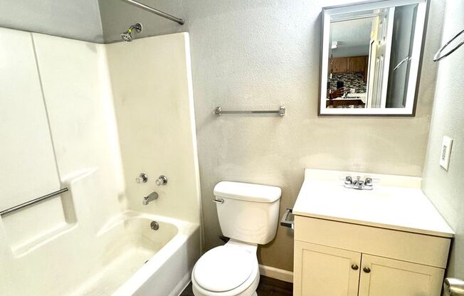 1 bed, 1 bath, 445 sqft, $899, Unit Unit K