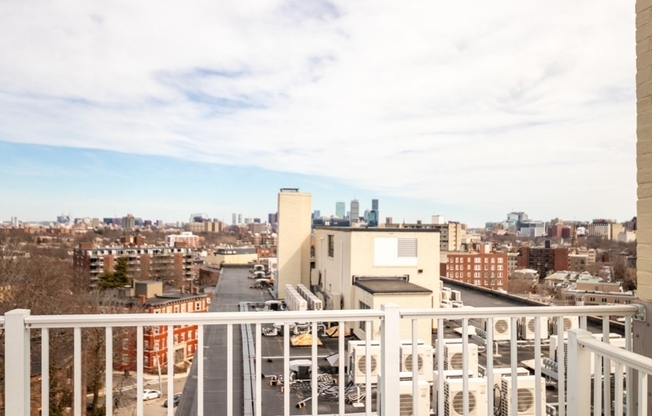1 bed, 1 bath, 722 sqft, $2,600, Unit 603