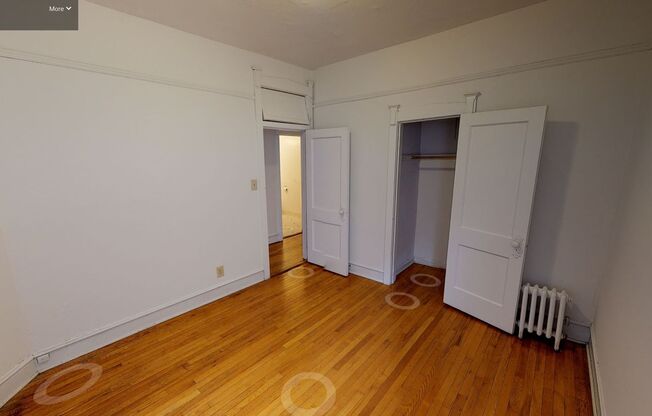 3 beds, 1 bath, 1,400 sqft, $1,910, Unit 2511 09