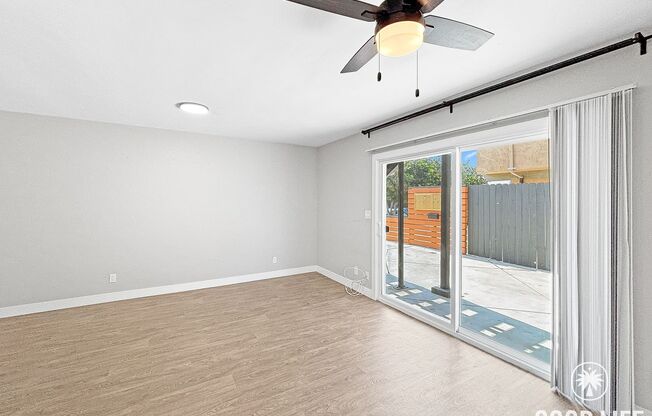 49th St (Units 1-8)