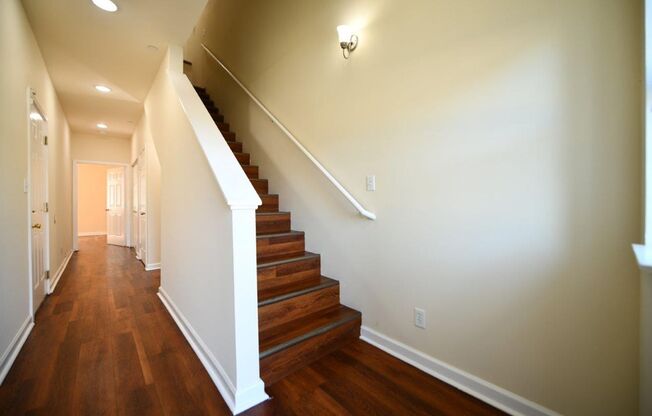 12p009 - 7511-7527 Bancroft Ave