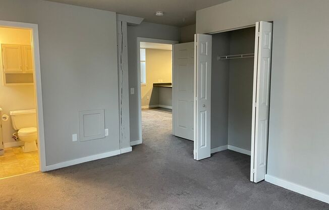 1 bed, 1 bath, 822 sqft, $1,150, Unit 204