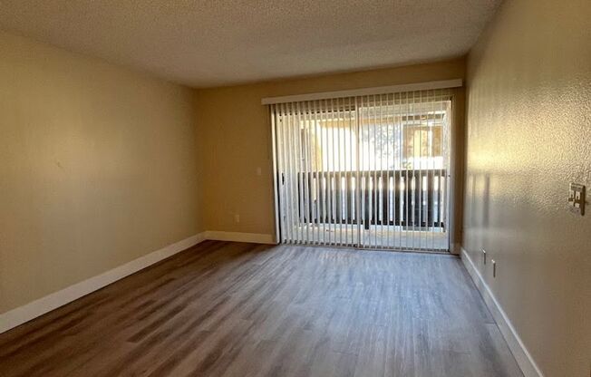 1 bed, 1 bath, 714 sqft, $1,795, Unit 060