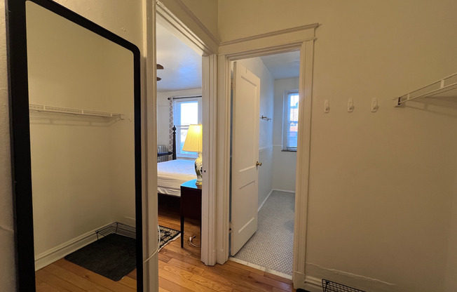 Studio, 1 bath, 400 sqft, $985, Unit 510