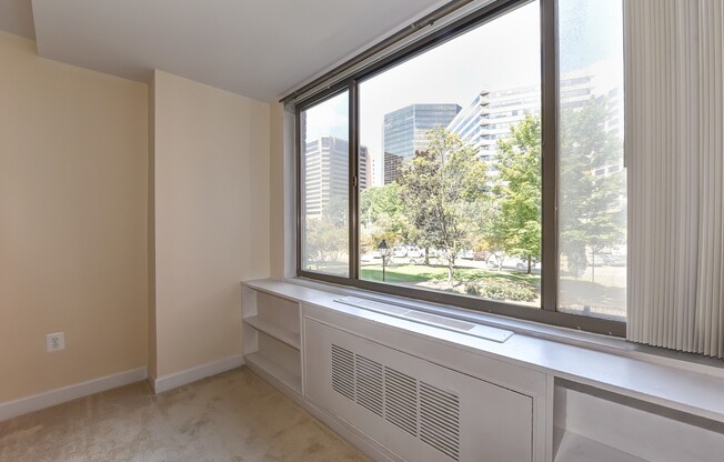 Studio, 1 bath, $1,495