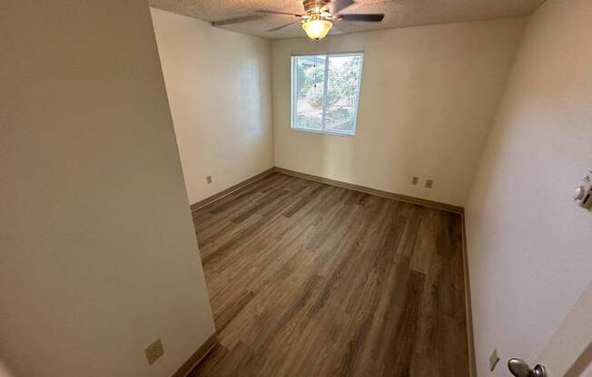 Clearwater Square Apartments in Kennewick, Washington Bedroom