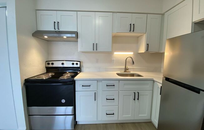 1 bed, 1 bath, 491 sqft, $1,035, Unit Unit 216