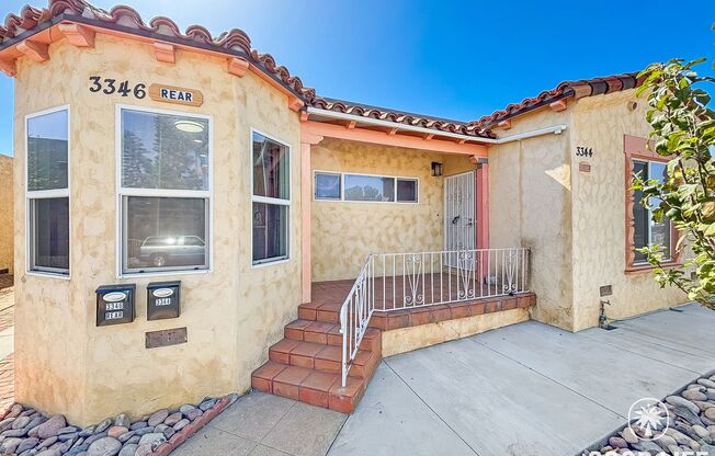 zIsla Vista Dr