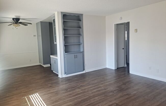 2 beds, 1 bath, 900 sqft, $2,395, Unit 06