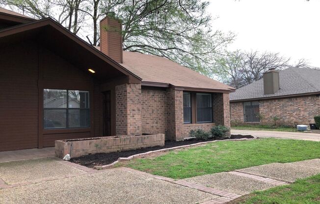 DENTON 208