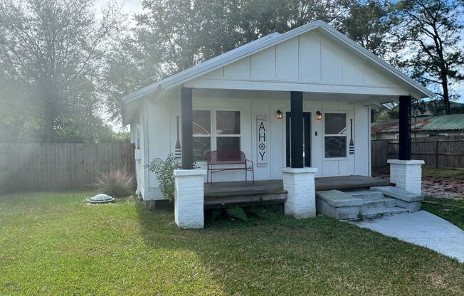 Coastal Retreat Near Keesler AFB – 2 Bed, 2 Bath Gem Minutes from Beach