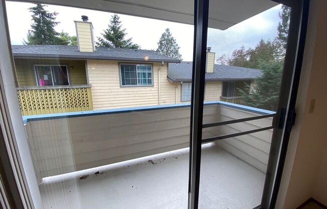 Shorecrest Apartments