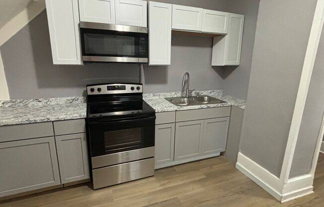 626 S 12th - 12H Apartments