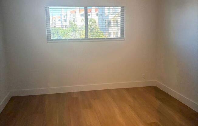 1 bed, 1 bath, 675 sqft, $3,200, Unit 11