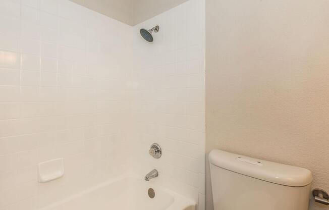 2 beds, 2 baths, 899 sqft, $1,189