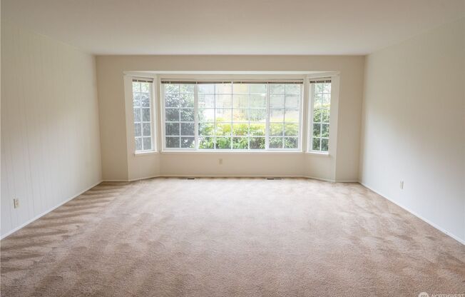 3bd/2.25ba Bellevue Home