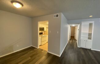 2 beds, 2 baths, $2,000, Unit # 201