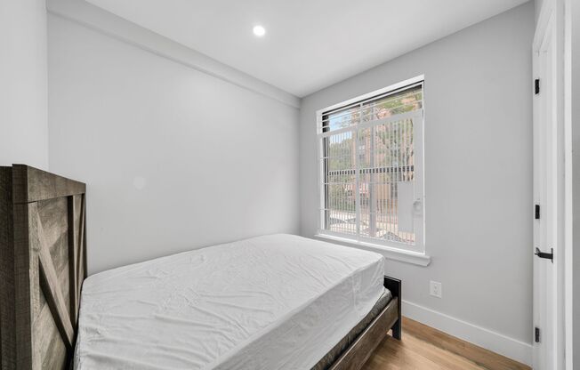 558 E191 BH LLC