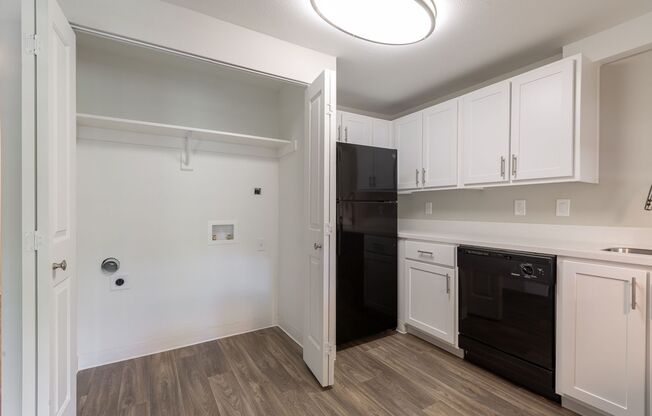 2 beds, 1 bath, $1,650, Unit 234