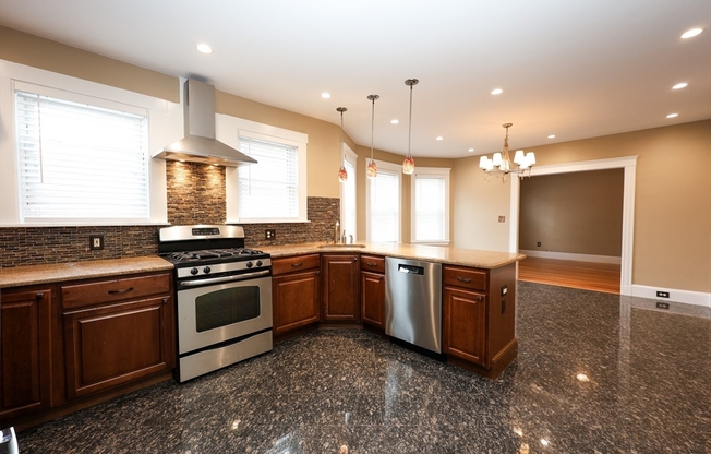 36 LANCASTER ST