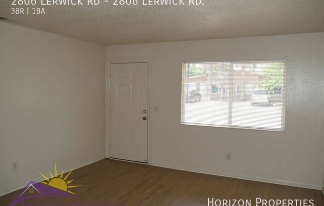 2806 LERWICK RD