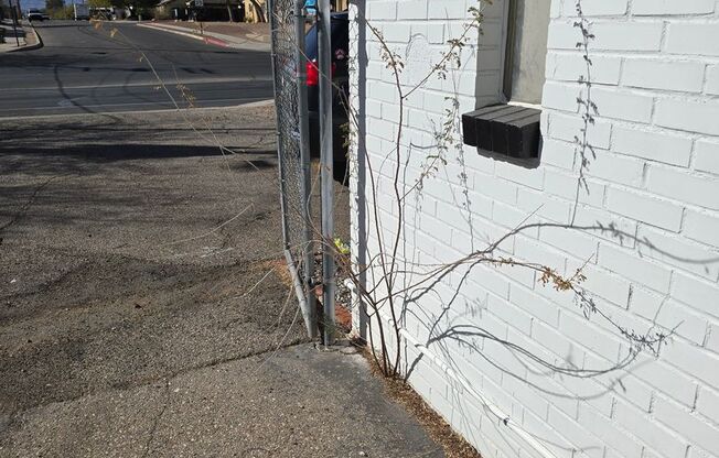 Beautifully Renovated 1 Bedroom Apt - All Ceramic Tile - A/C