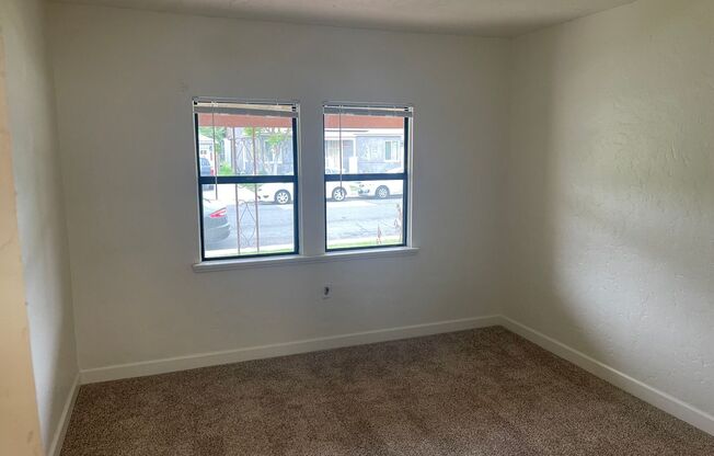 3 beds, 1 bath, 1,400 sqft, $2,999, Unit 4737 67th St.