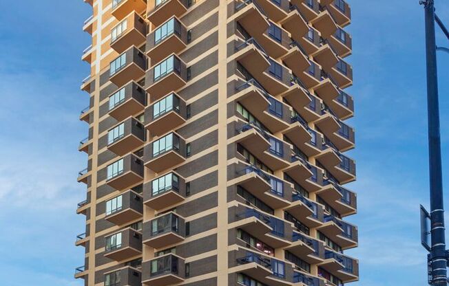 3 beds, 1.5 baths, 1,001 sqft, $3,250, Unit 6K