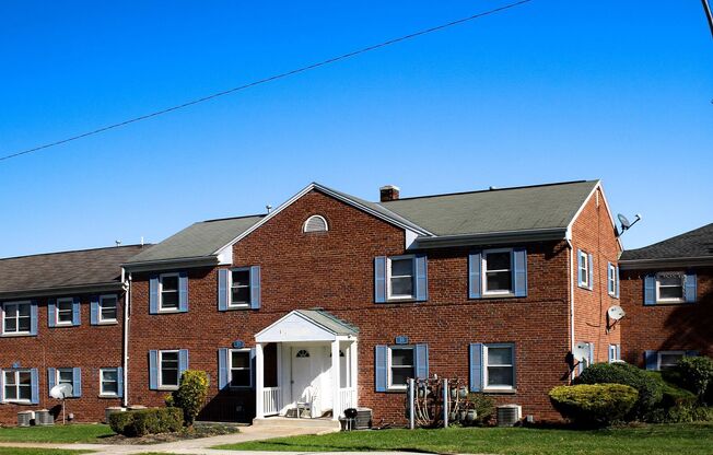 1 bed, 1 bath, $850, Unit 2405APA
