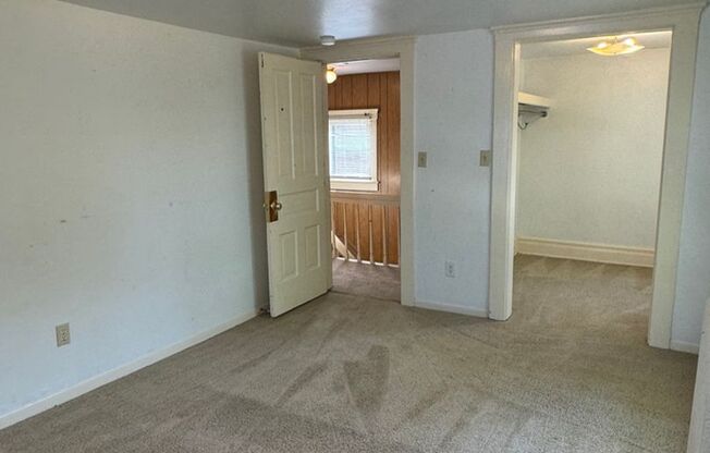 3 beds, 1 bath, $3,750