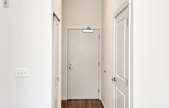 1 bed, 1 bath, 600 sqft, $2,395, Unit 2507-A