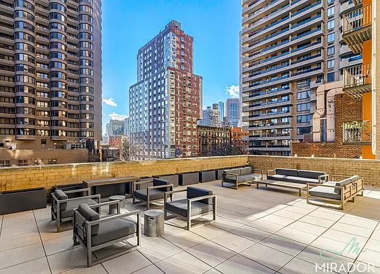 2 beds, 2.5 baths, $6,300, Unit 23M