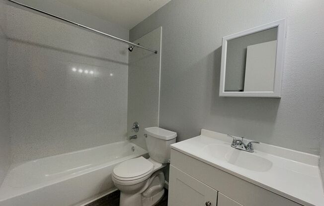 Studio, 1 bath, 500 sqft, $975, Unit park-05