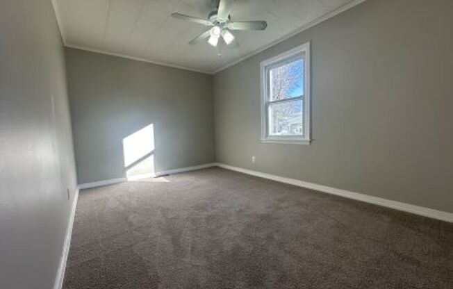 3 beds, 1 bath, $2,000