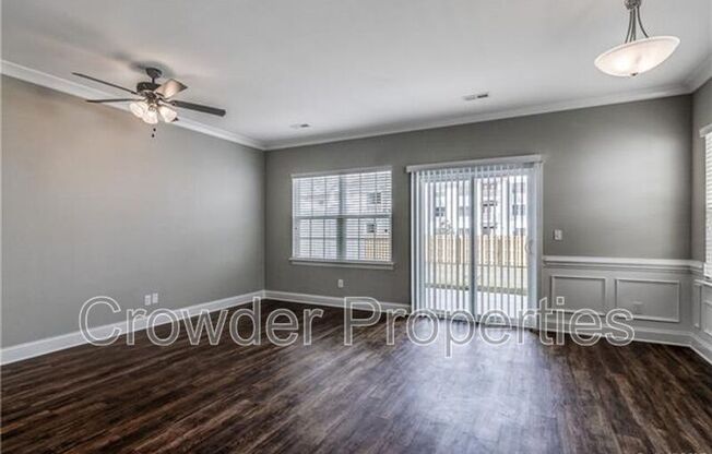 325 HALTON XING DR SW